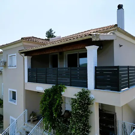 Horizon's Harvest House *