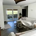 Apartment Horizon's Harvest House Kanakades