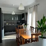 Apartment Horizon's Harvest House *