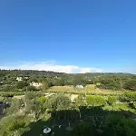 Apartment Horizon's Harvest House